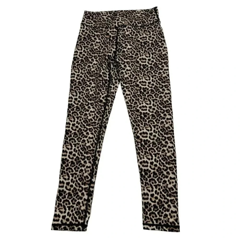 Zyia Active Leopard Brilliant Scrunch leggings